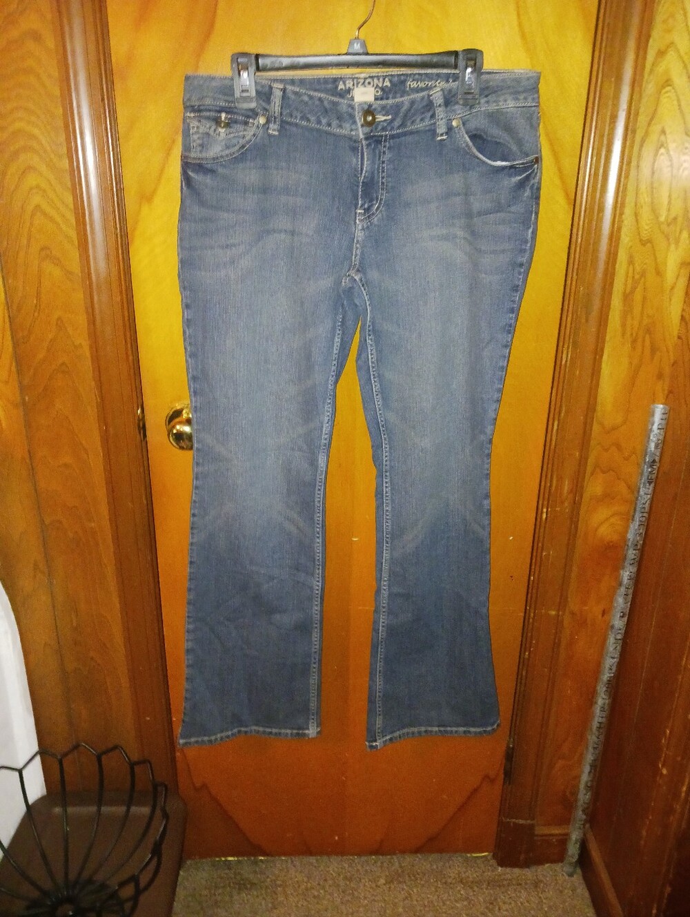 Very Nice Ladies Size 13 Arizona Jean Company Blue Flared Jeans